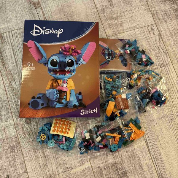 Конструктор Disney Classic Стіч 730 деталей сумісний із lego-лего  КН-1009 фото